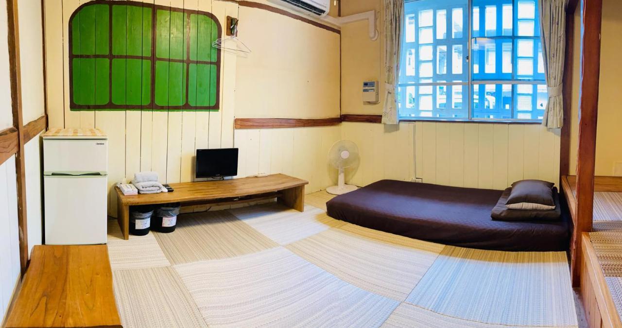 Hotel ペンションやいま日和 Ishigaki  Exterior foto